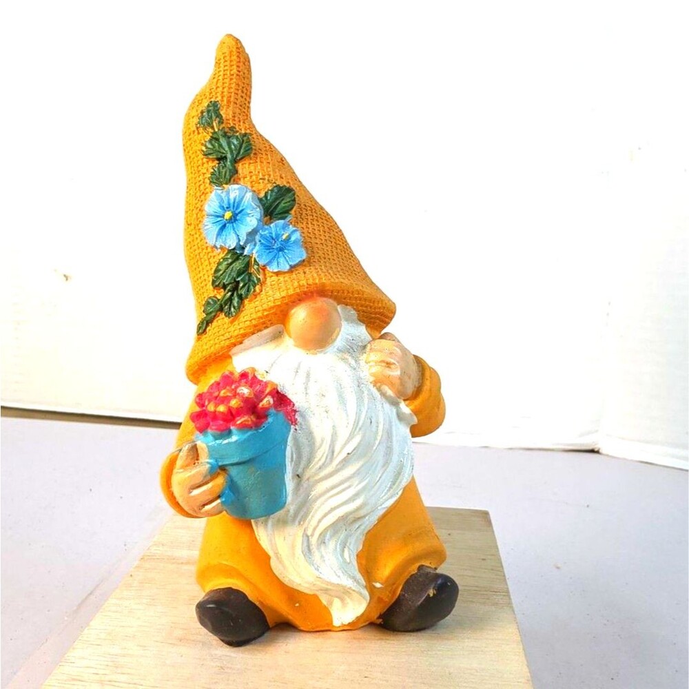Gnome Bucket Of Flowers Decoration Home Table Decor Cute Figurine 5"